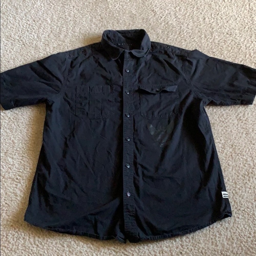 Men’s Sean John black button down shirt